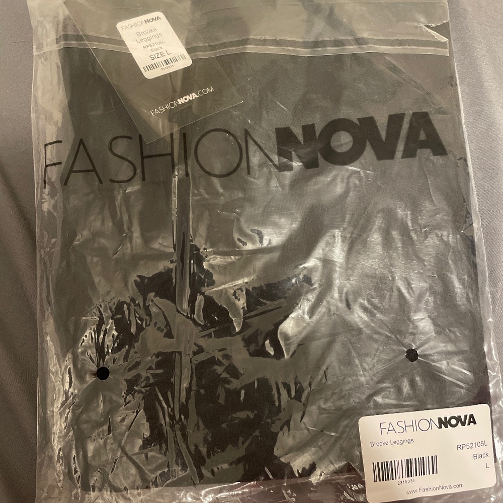 Fashion nova leggings